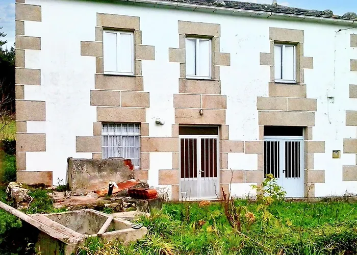 Charming House In Ourol With Mountain View, Large Garden. Villa Merille photo