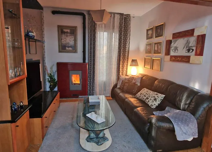 Photo de Appartement Piso Vacacional En Casa Carroucha à Valga