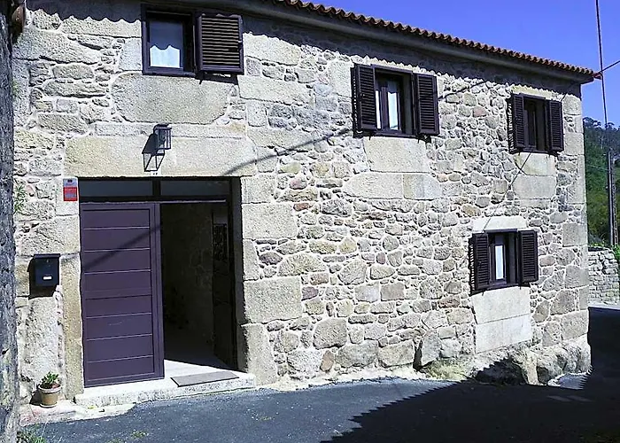 Pedras Vellas Catoira photo